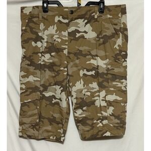 George Men's Desert Camo Shorts Below the Knee Size 38 NWT